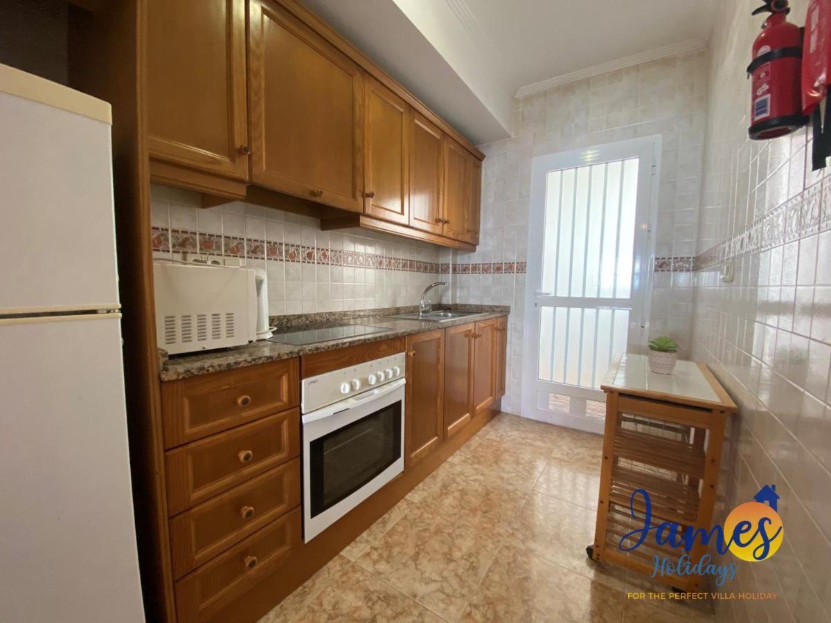 La Cinuelica, R1 1St Floor Apartment Com Pool L180 Торевьиа Экстерьер фото